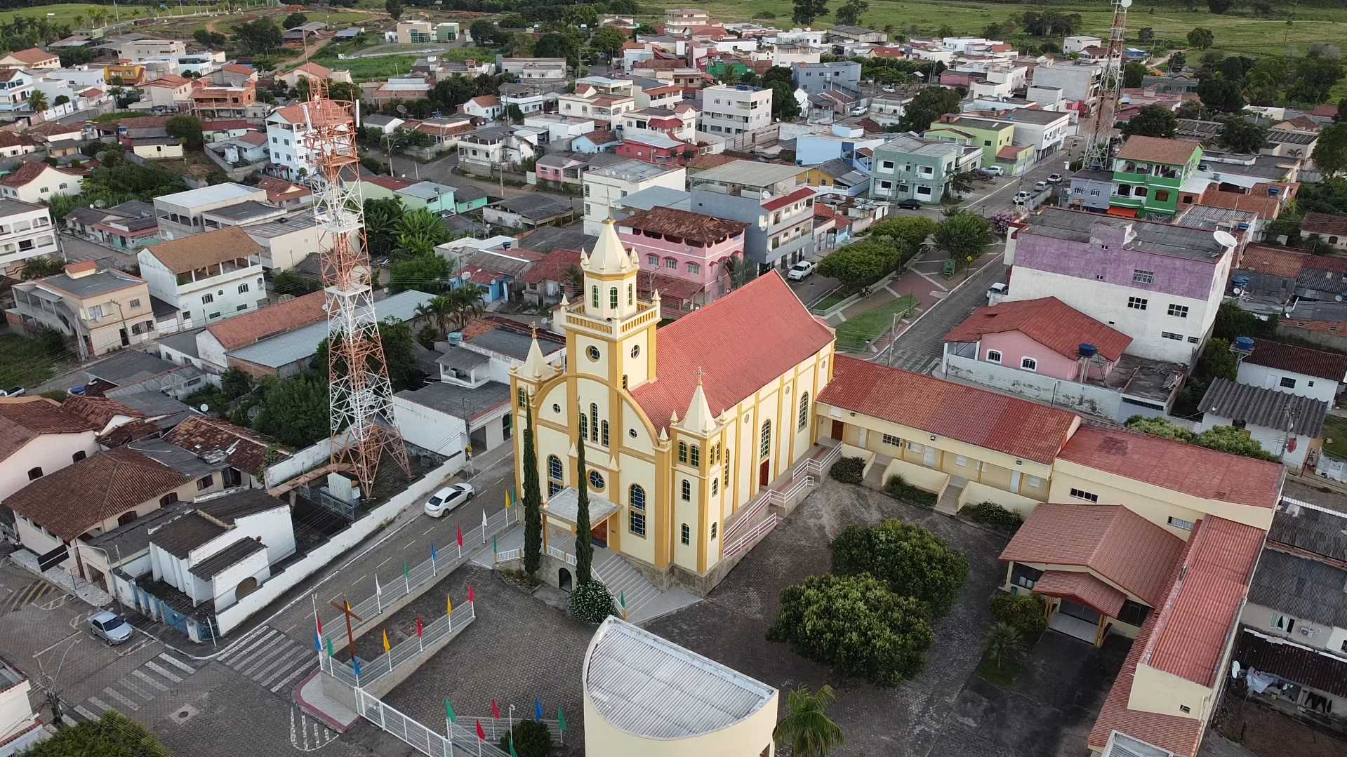 Leia mais sobre o artigo Concurso Prefeitura de Alto Rio Novo (ES) abre 270 vagas para todos os níveis; salários de R$ 3,6 mil