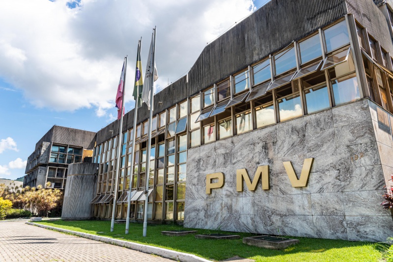 Leia mais sobre o artigo Prefeitura de Vitória – ES abre 86 vagas em novo Processo Seletivo
